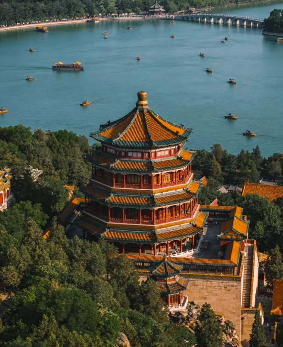 体验｜胡同美食超正宗故宫深度游超震撼体验感满分～j9九游会真人第一品牌汕尾闺蜜北京6天5晚高端游(图1)